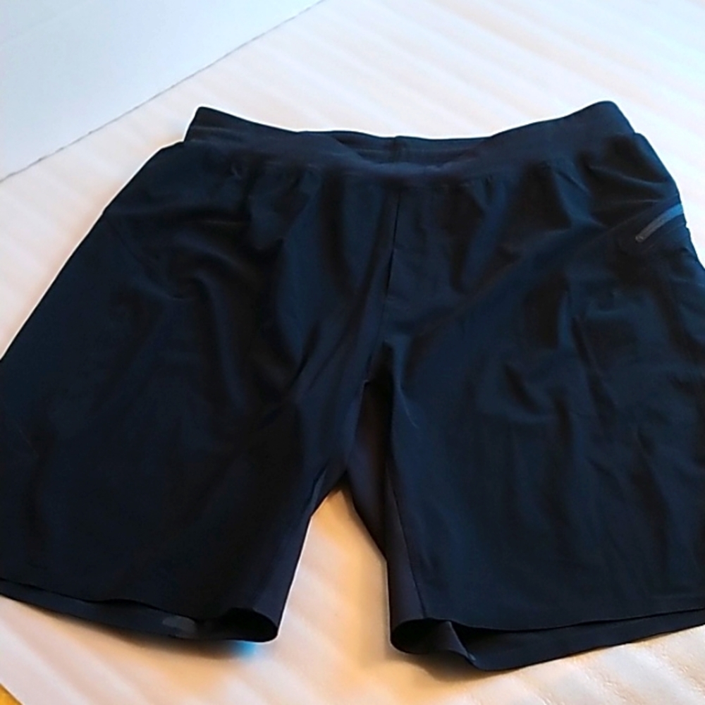 Lululemon men's blue shorts size L